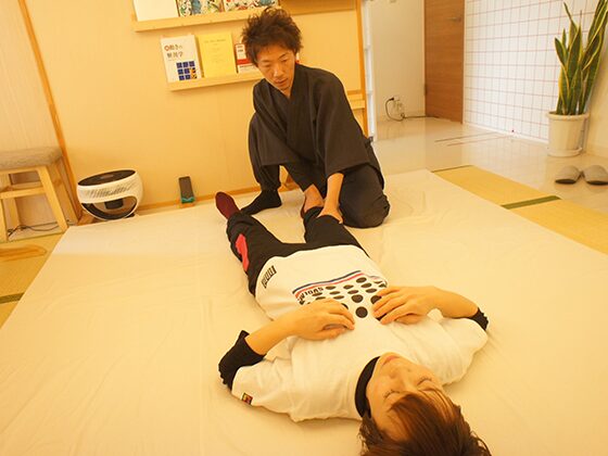 大阪府堺市_テアシス堺鳳整体院_施術イメージ